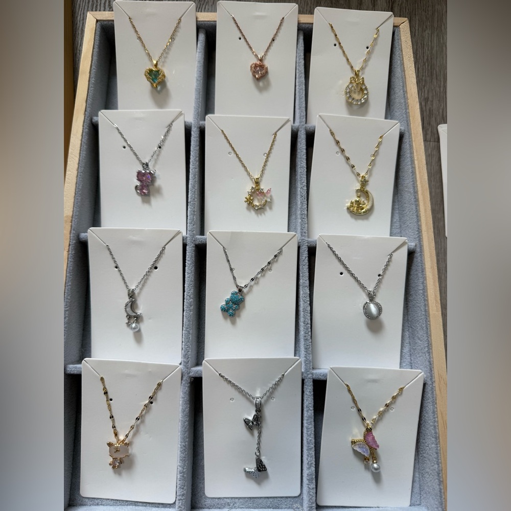 Elegant Silver and Gold Pendant Necklace Set